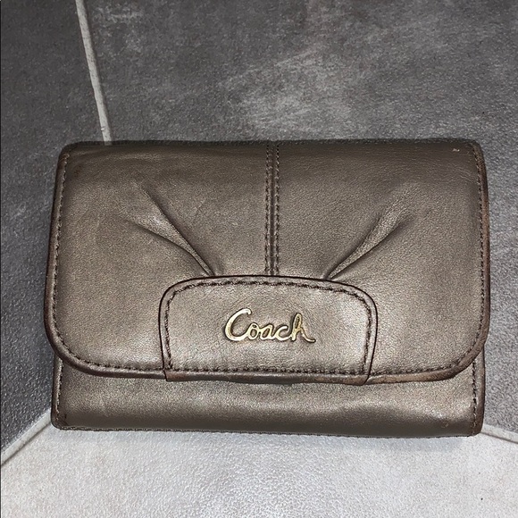 Coach Ashley Wallet Pewter Colour Leather - Picture 1 of 10
